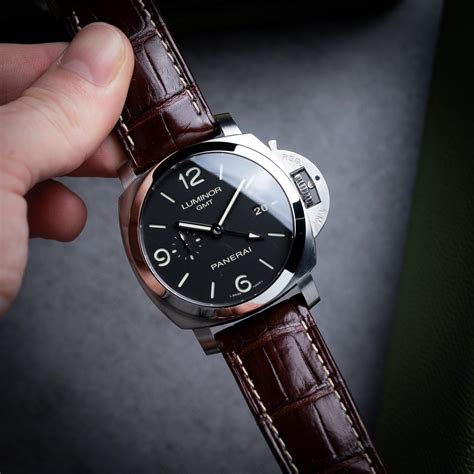 Panerai Luminor 1950 GMT (PAM 320) Review